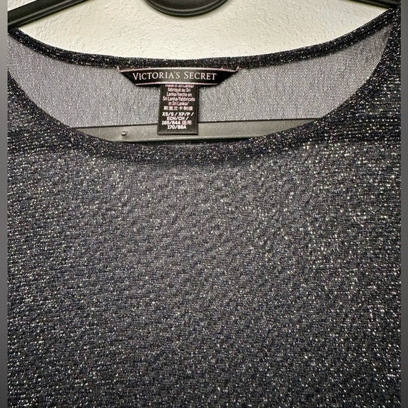 Victoria Secret long sleeve sheer and shiny top. Size XS-S - Picture 5 of 6